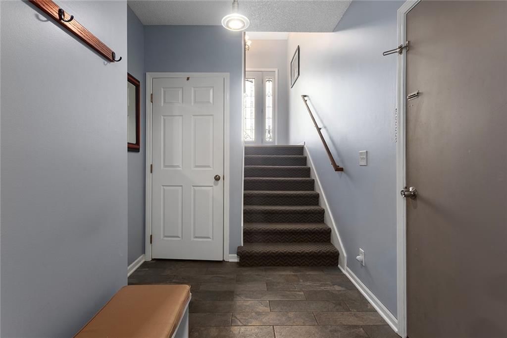 15205 Hills Road — photo 35