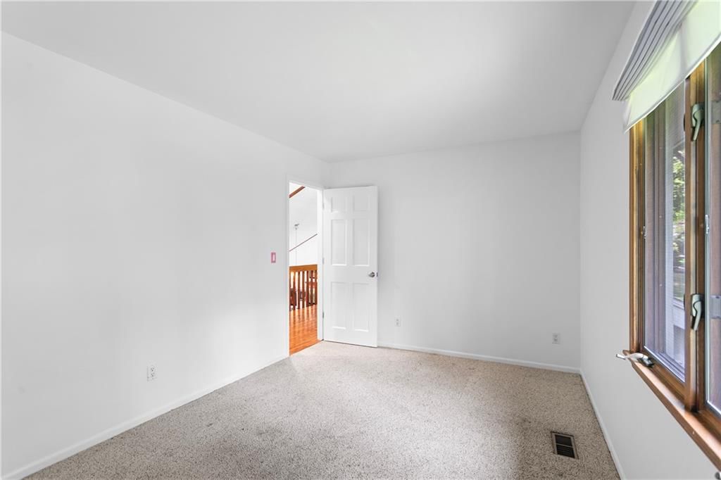 8021 W 115th Street — photo 16