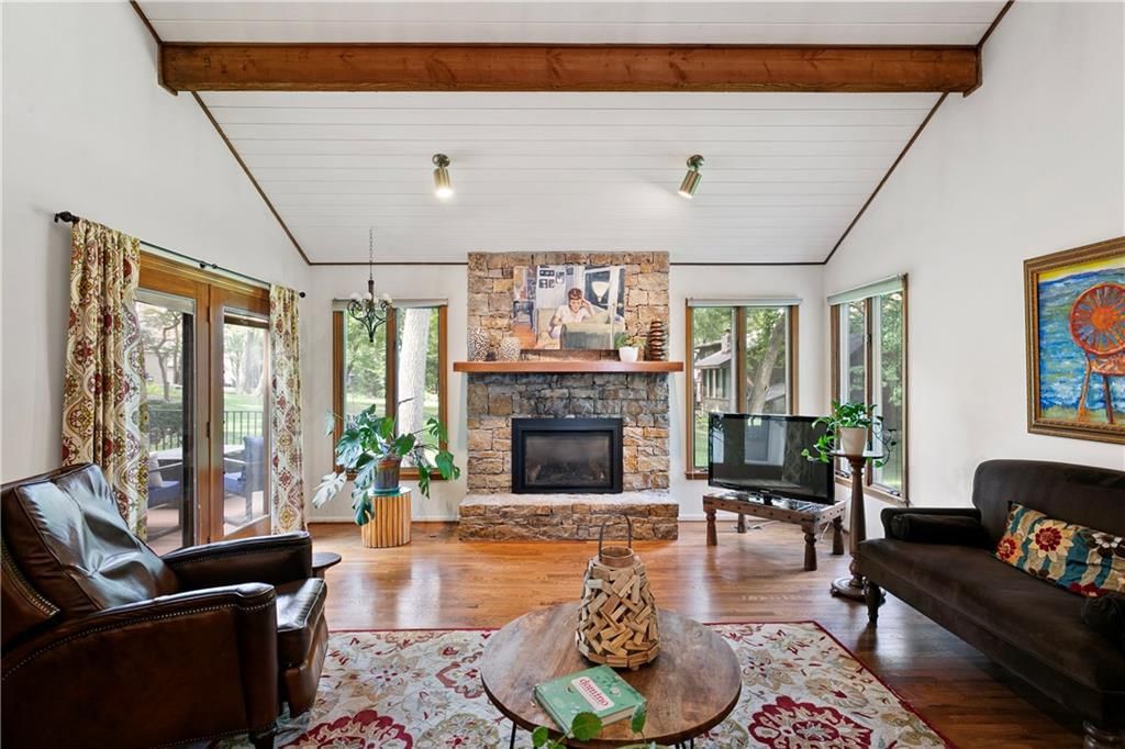 8021 W 115th Street — photo 20