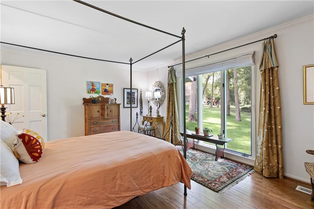 8021 W 115th Street — photo 24