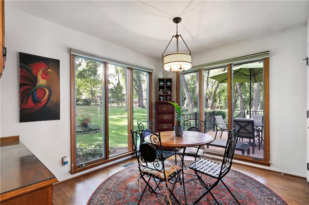 8021 W 115th Street — photo 31