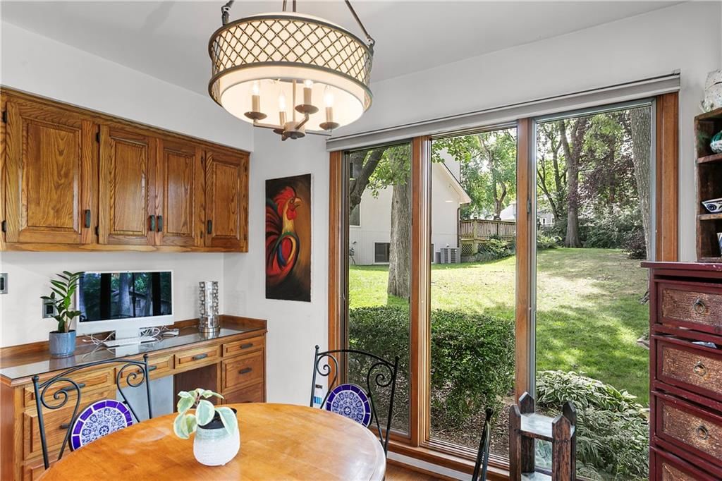 8021 W 115th Street — photo 33