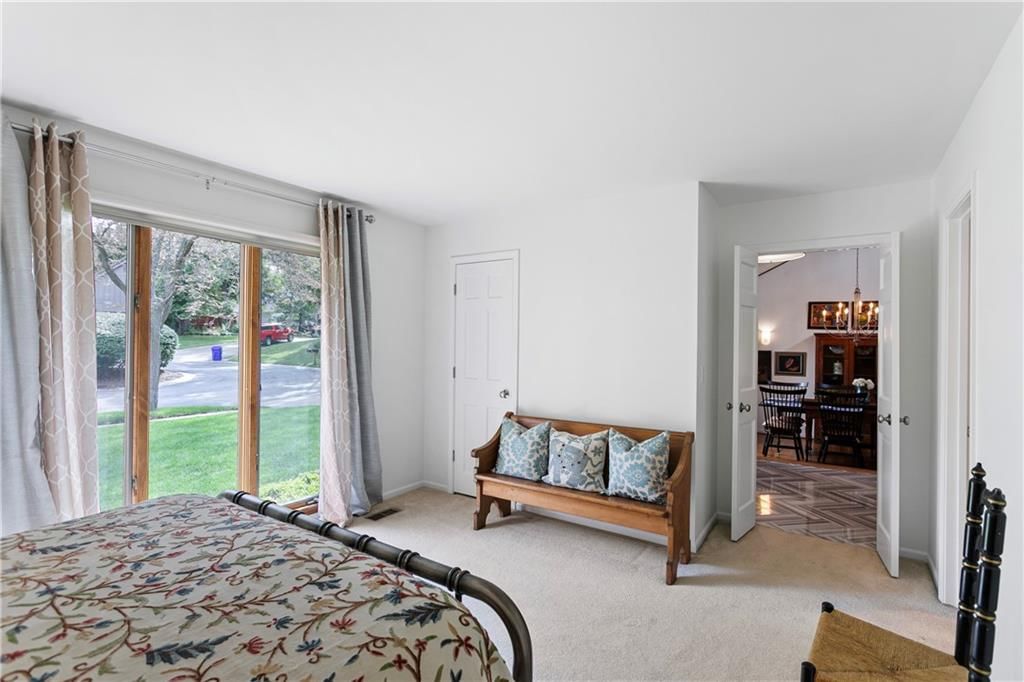 8021 W 115th Street — photo 9