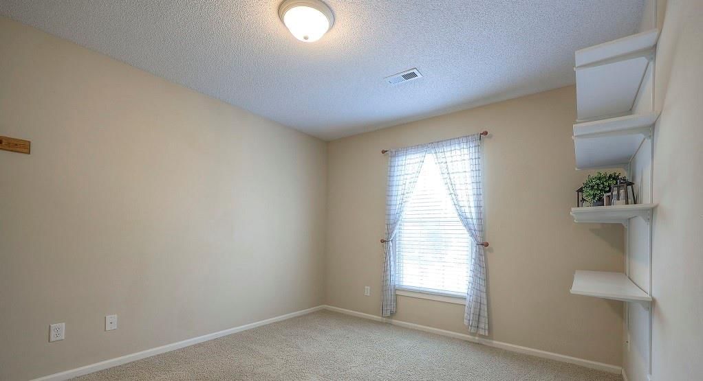 2605 Whitney Street — photo 27