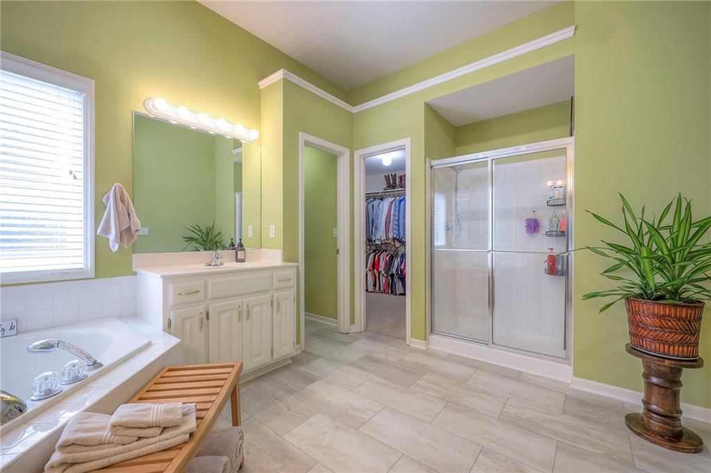 2605 Whitney Street — photo 34
