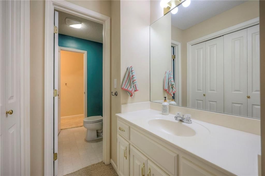 2605 Whitney Street — photo 42