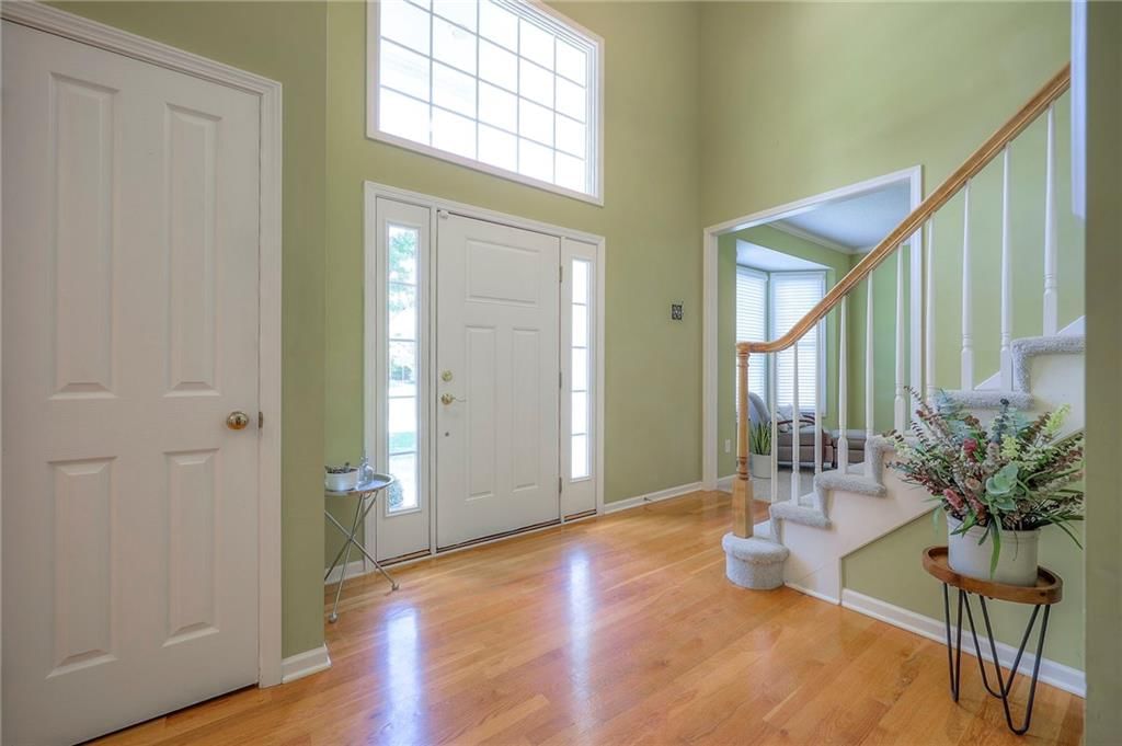 2605 Whitney Street — photo 7