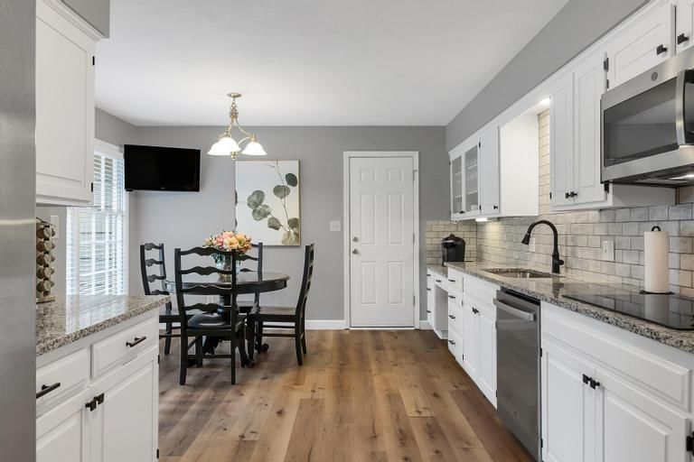 9006 W 104th Terrace — photo 9