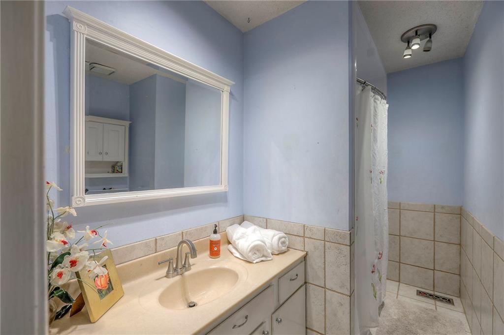 821 E WABASH Street — photo 11