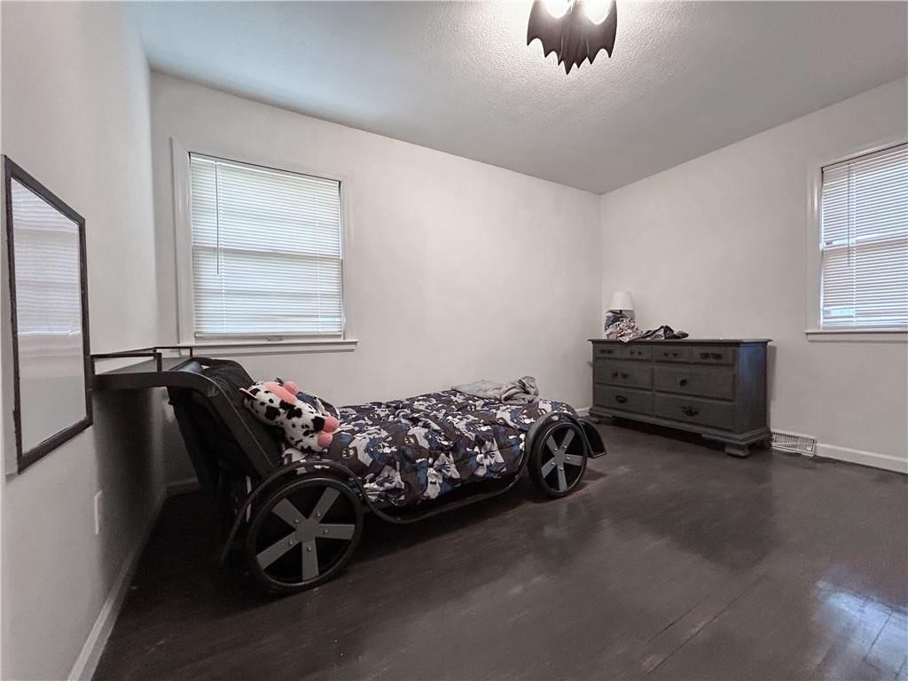 811 E Vine Street — photo 16