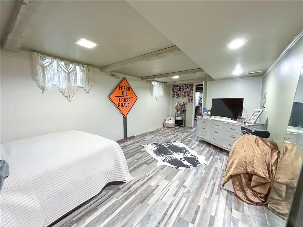 811 E Vine Street — photo 23