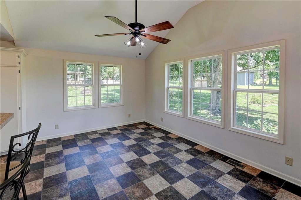 605 Benjamin Avenue — photo 12