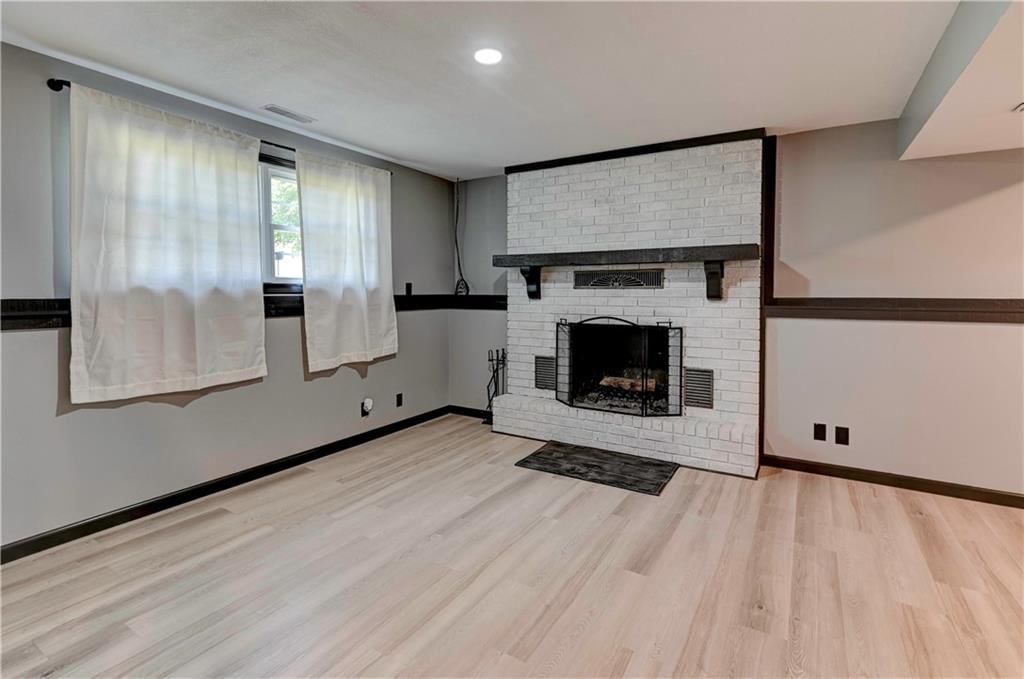 605 Benjamin Avenue — photo 24