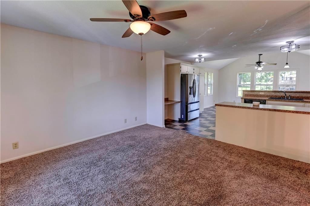 605 Benjamin Avenue — photo 4