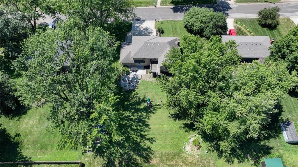 605 Benjamin Avenue — photo 48