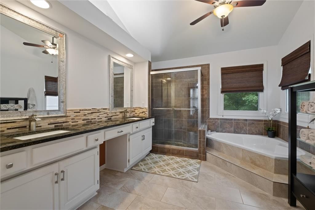 15522 Beverly Court — photo 23