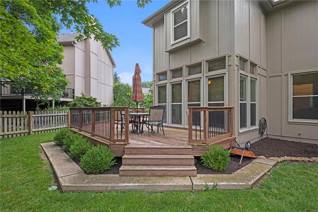 15522 Beverly Court — photo 39