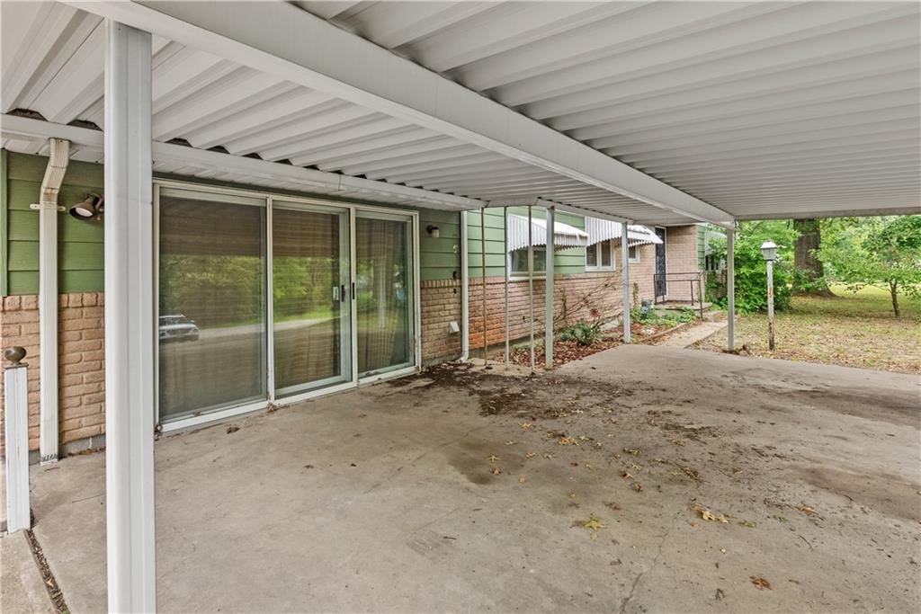 2061 Eastridge Drive — photo 4