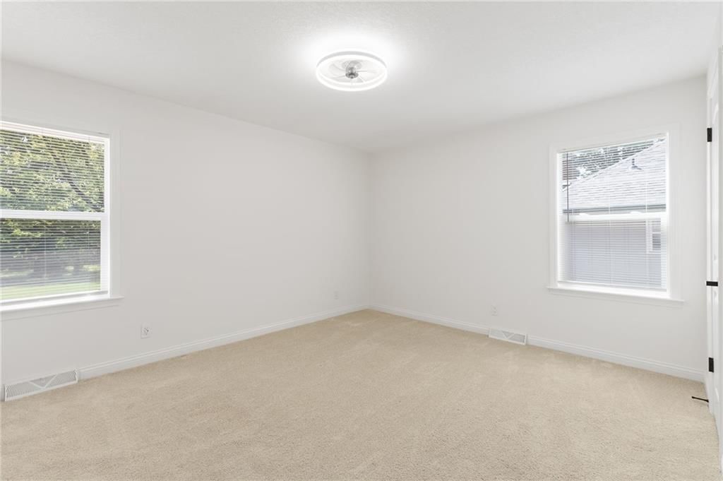 12601 Sycamore Avenue — photo 23