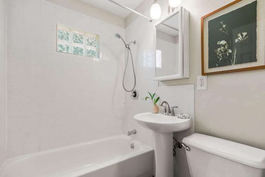7652 Rainbow Drive — photo 16