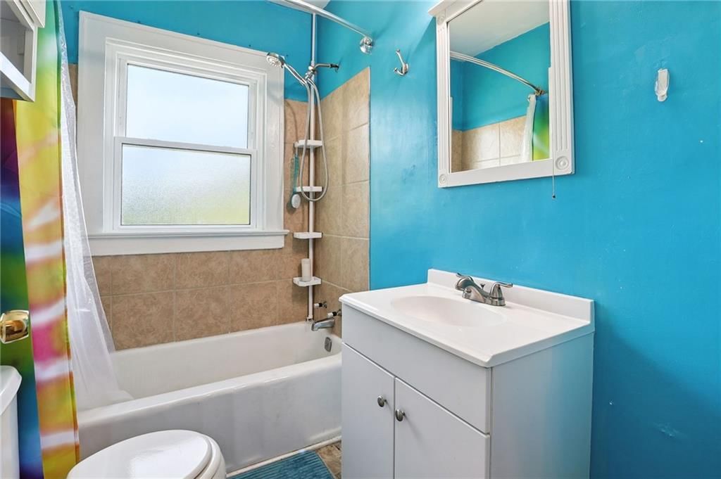 2530 S Sterling Avenue — photo 12
