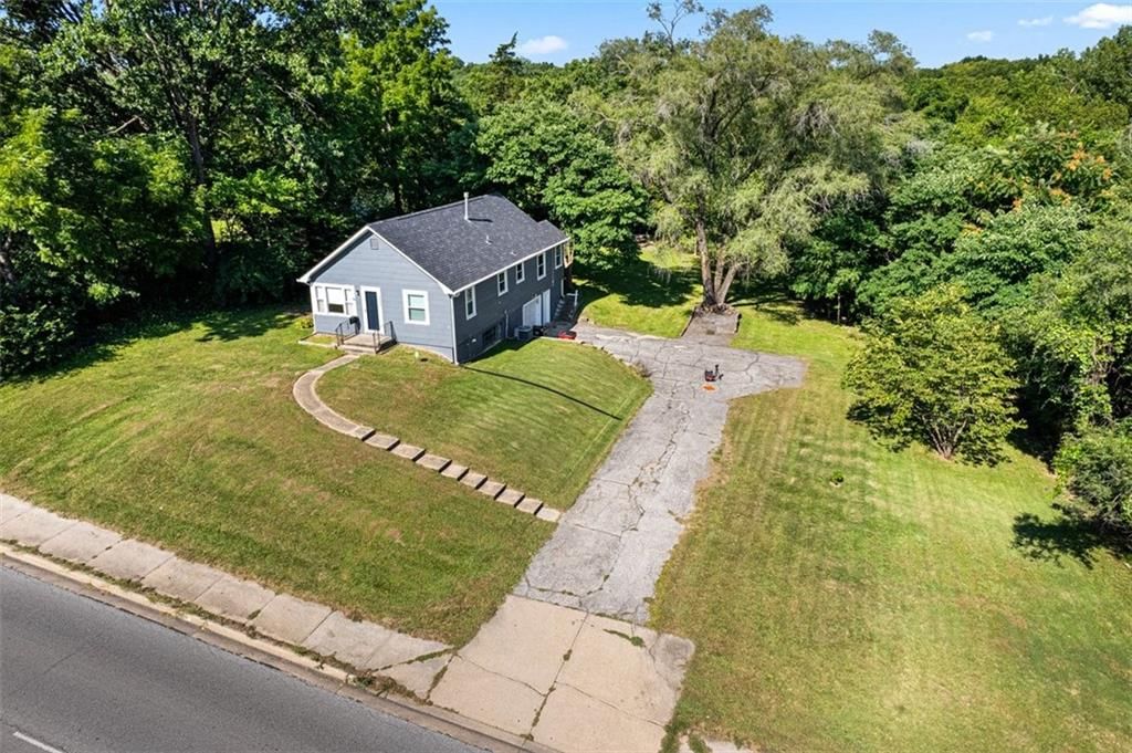 2530 S Sterling Avenue — photo 30