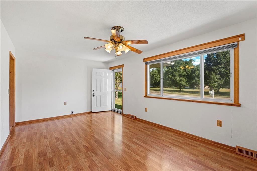 206 W Walker Avenue — photo 15