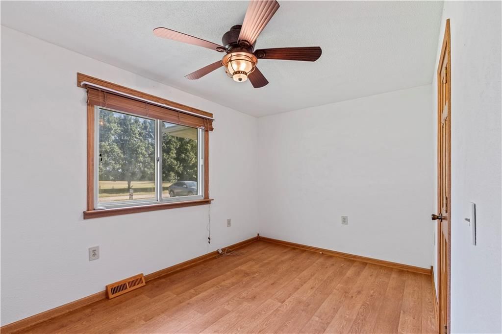 206 W Walker Avenue — photo 21