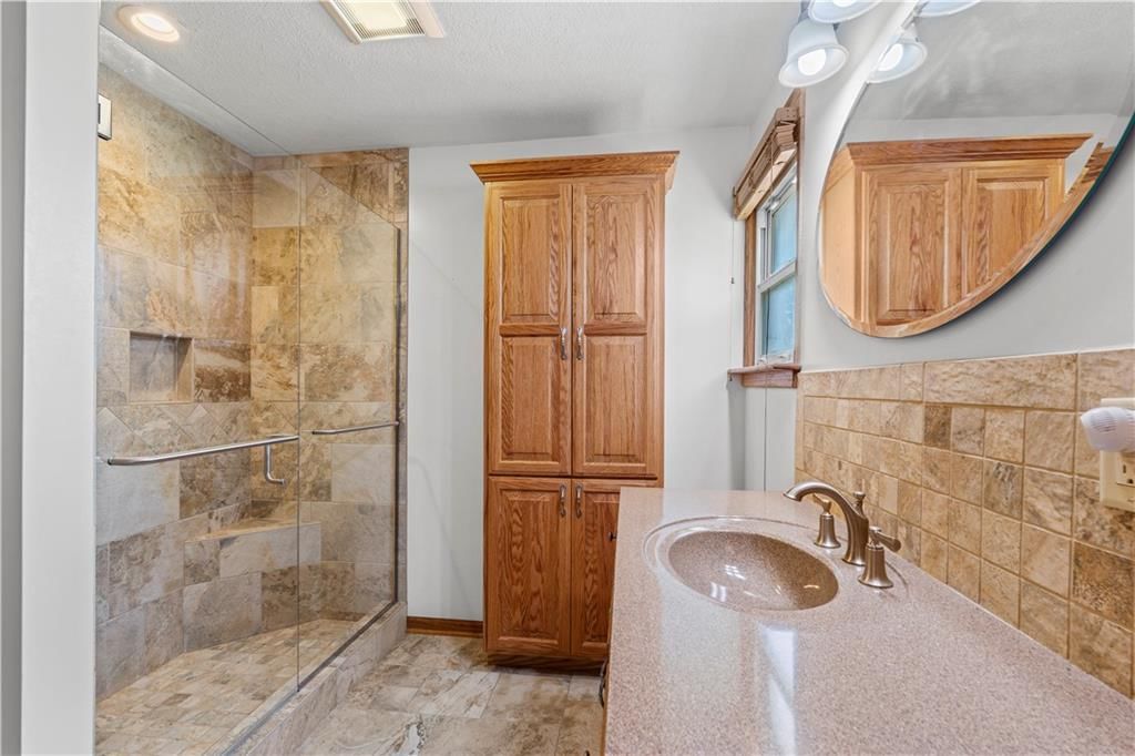 206 W Walker Avenue — photo 25