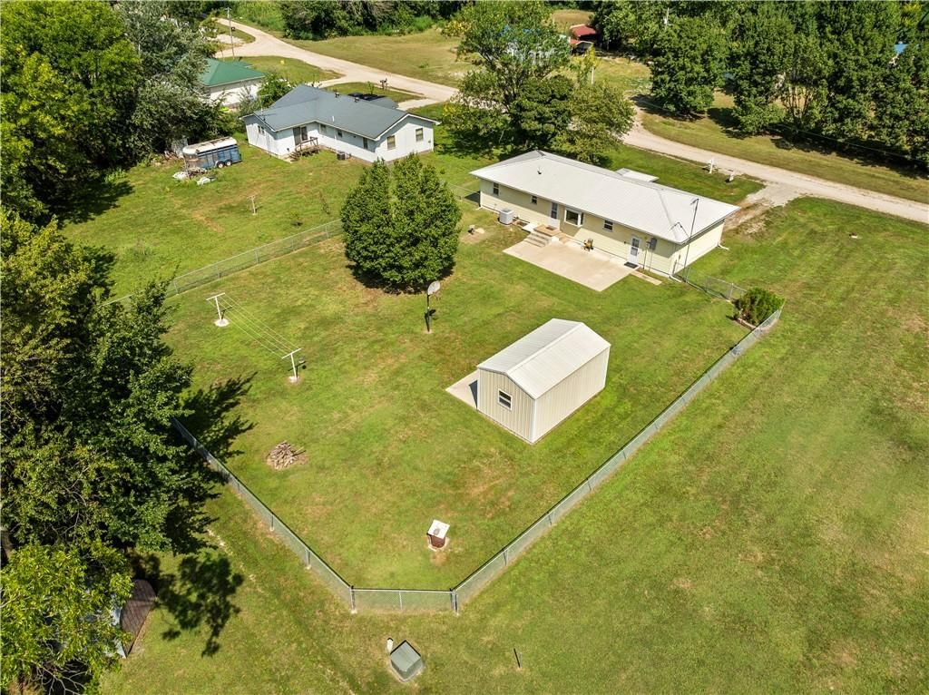206 W Walker Avenue — photo 36