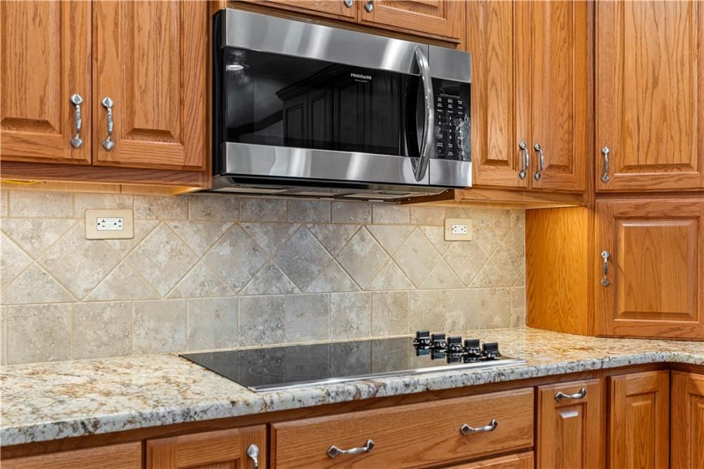 206 W Walker Avenue — photo 10