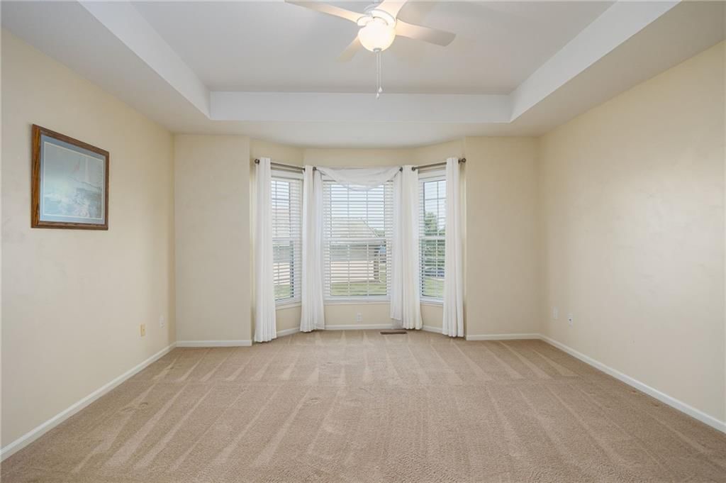 3915 Wellington Drive — photo 16
