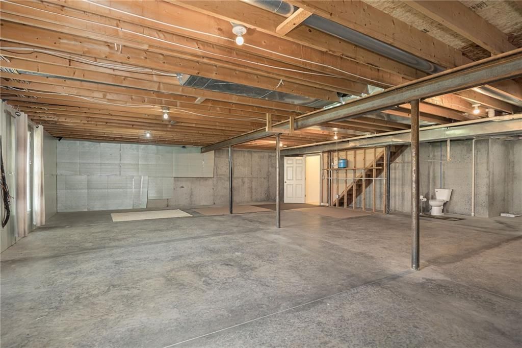 3915 Wellington Drive — photo 21