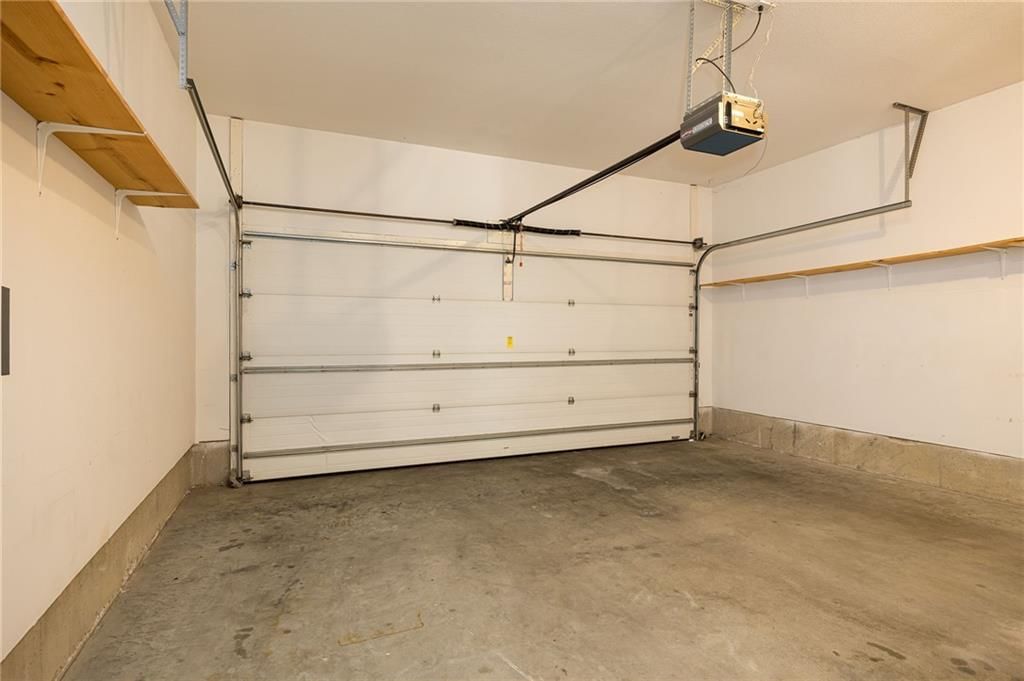 3915 Wellington Drive — photo 23
