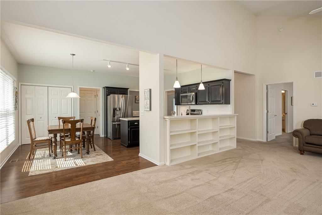 3915 Wellington Drive — photo 9
