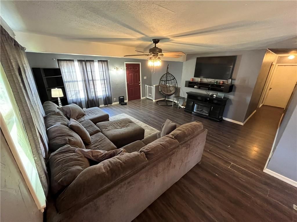 1902 Monterey Street — photo 11
