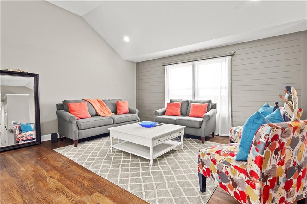 801 SW Apple Grove Court — photo 12