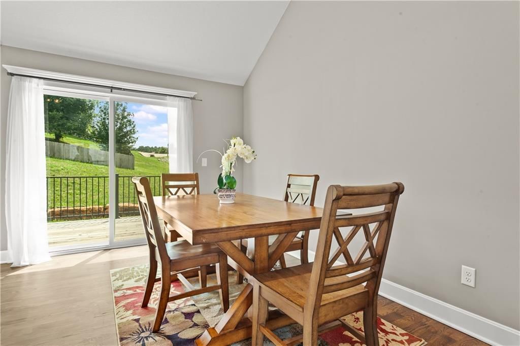 801 SW Apple Grove Court — photo 9
