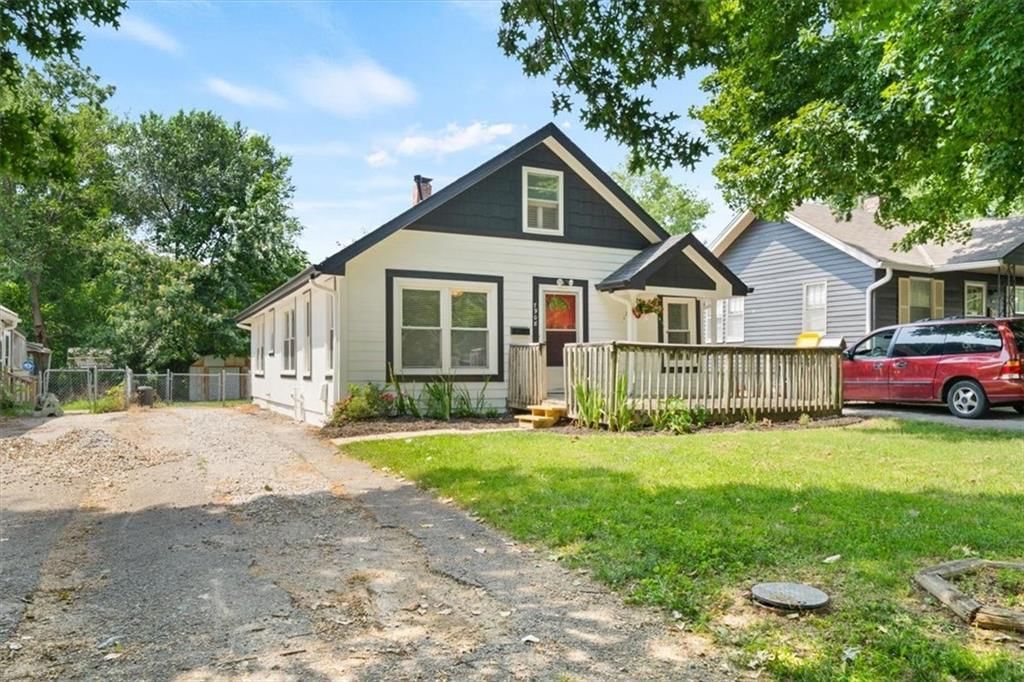 7908 Main Street — photo 2