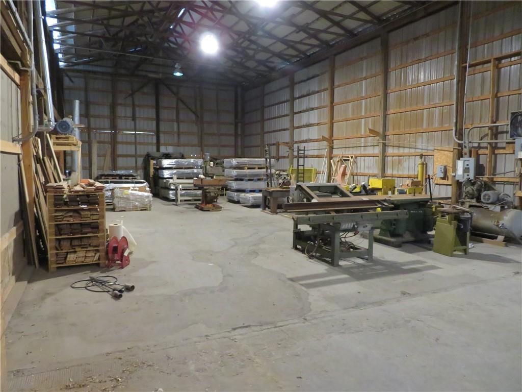 401 W Bridge Street — photo 19
