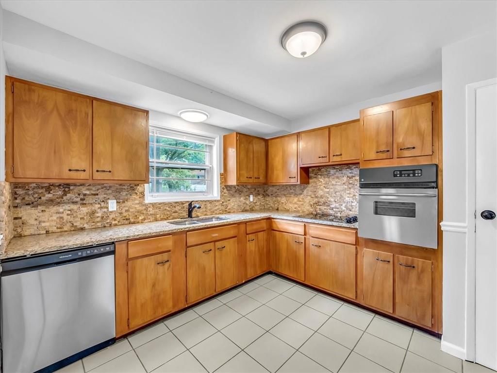 5032 N 56th Terrace — photo 11