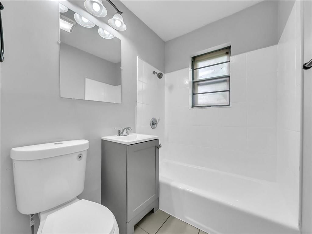 5032 N 56th Terrace — photo 23