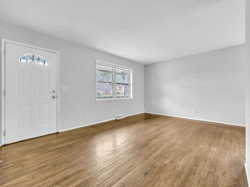 5032 N 56th Terrace — photo 6
