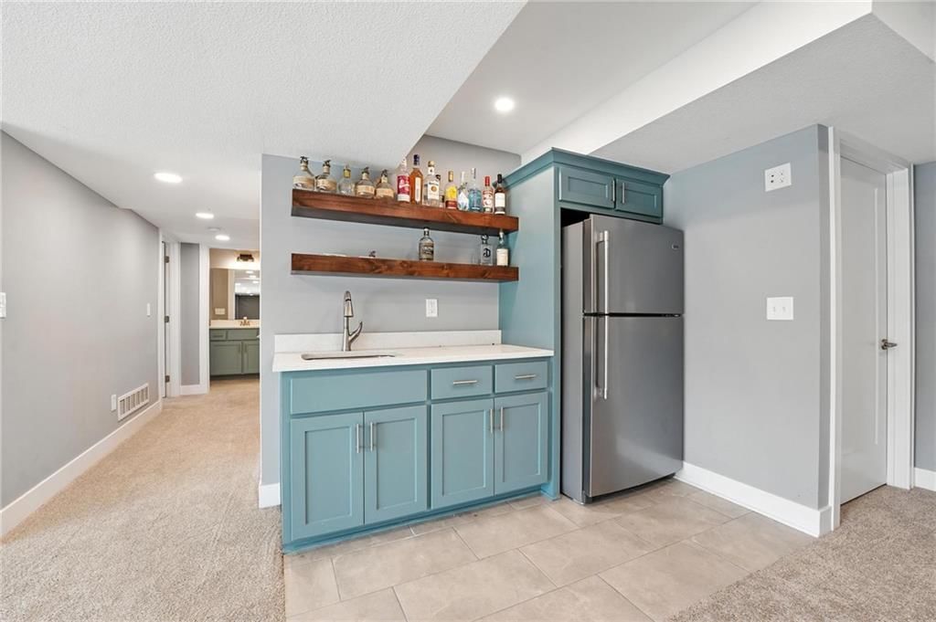 225 S Melrose Lane — photo 39