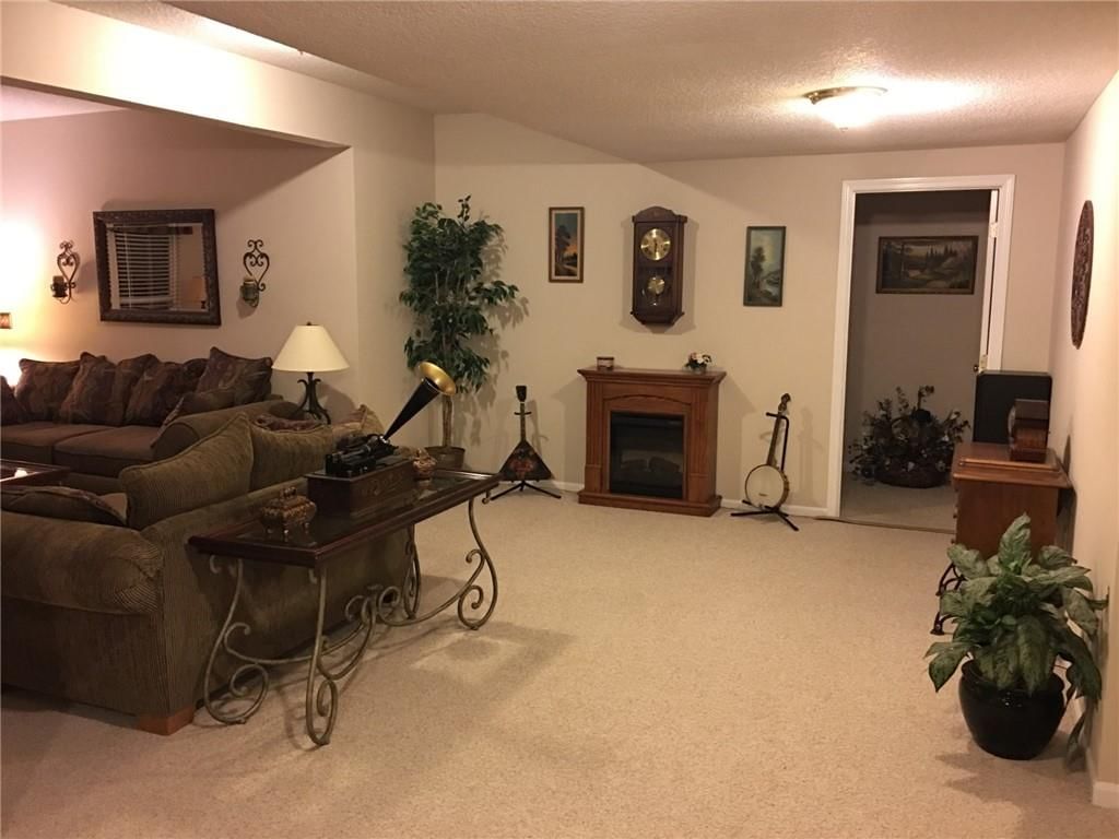 600 Somerset Drive — photo 29