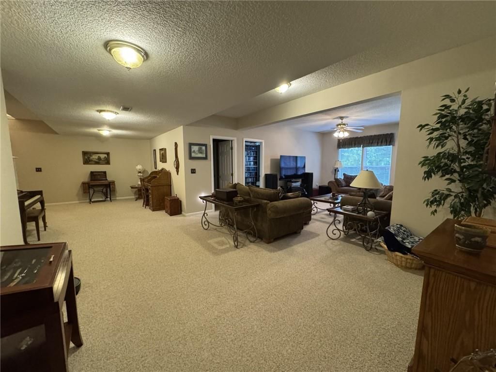 600 Somerset Drive — photo 30