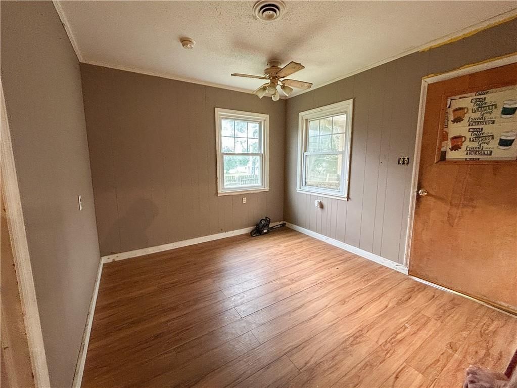 114 Kavanaugh Street — photo 12