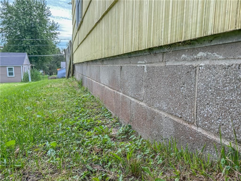 114 Kavanaugh Street — photo 22