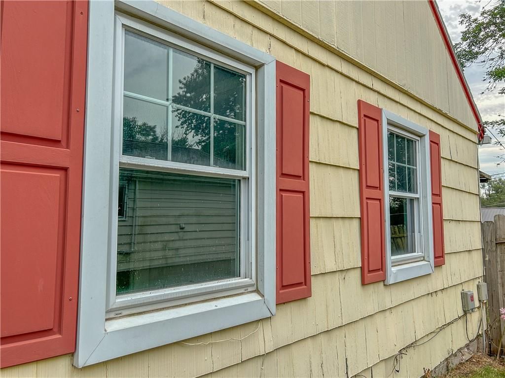 114 Kavanaugh Street — photo 23