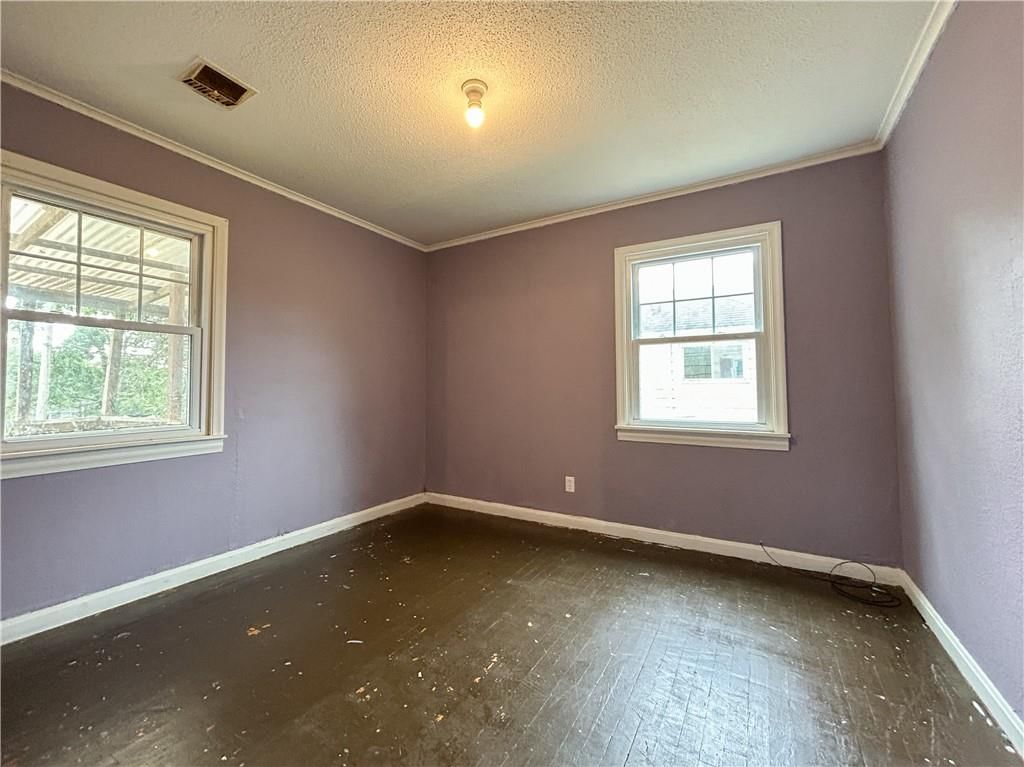 114 Kavanaugh Street — photo 8